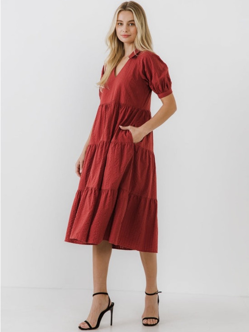 FREE THE ROSES Stripe Texture Tiered Collared Midi Dress in Red - S